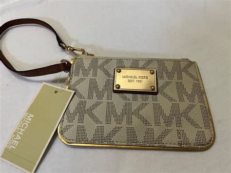 michael kors specchio leather wristlet|Michael Kors Jet Set Small Specchio Wristlet Luggage.